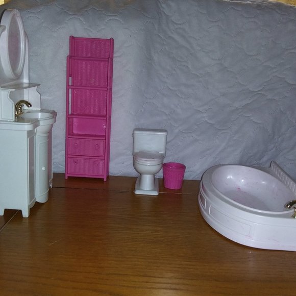 Vintage 1996 Barbie Bathroom Set - Picture 7 of 7